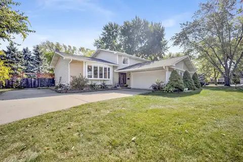 4301 Euclid Avenue, Rolling Meadows, IL 60008