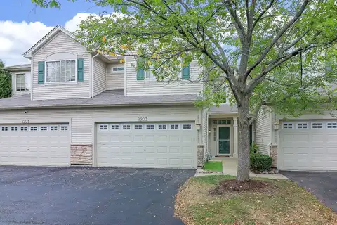 2203 GALLANT FOX Circle, Montgomery, IL 60538