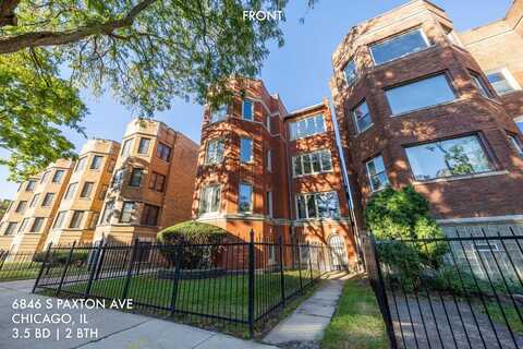 6846 S Paxton Avenue, Chicago, IL 60649