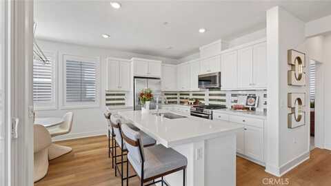 121 Sora, Irvine, CA 92618