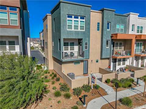 26970 Hummingbird Lane, Valencia, CA 91381