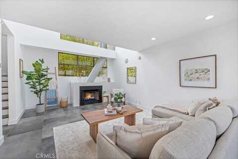 821 Bay Street, Santa Monica, CA 90405