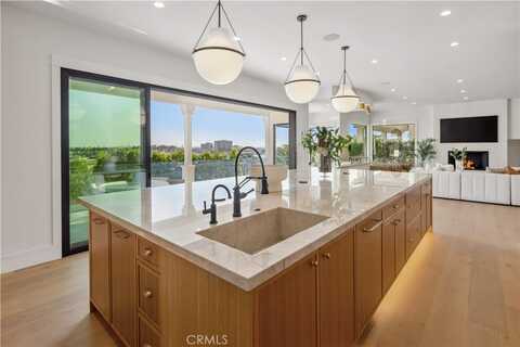 2915 Cliff Drive, Newport Beach, CA 92663