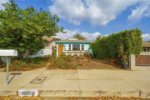 10054 Wealtha Avenue, Sun Valley, CA 91352