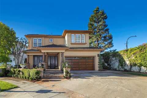 11 Sawgrass Drive, Newport Beach, CA 92660