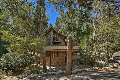 385 Iris Drive, Twin Peaks, CA 92391