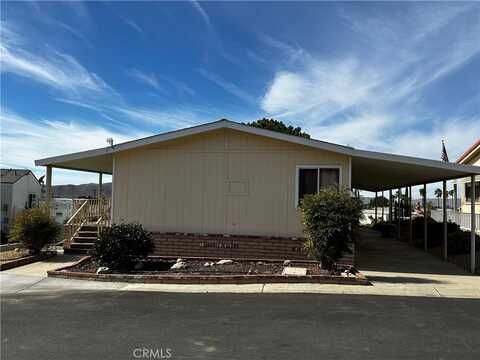 1536 S State st, Hemet, CA 92343