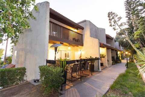 9551 Via Ricardo, Burbank, CA 91504