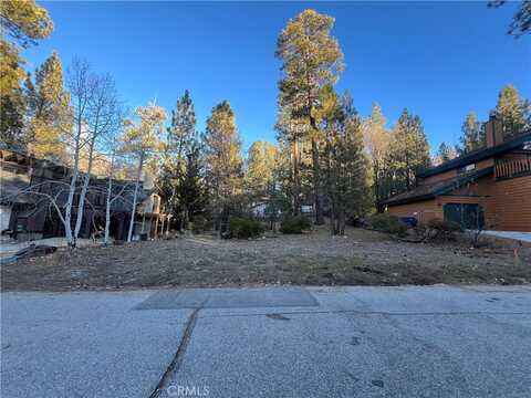 671 St Moritz Drive, Big Bear Lake, CA 92315