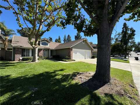 910 N Walnut Avenue, San Dimas, CA 91773