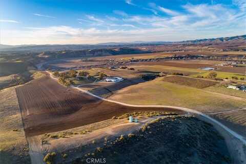 7201 Airport Road, Paso Robles, CA 93446