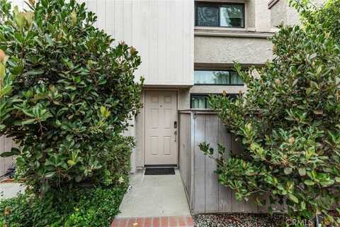 15239 Magnolia Boulevard, Sherman Oaks, CA 91403