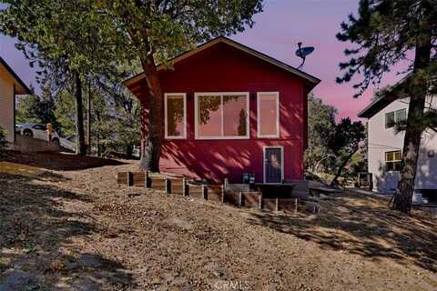 170 Wylerhorn Drive, Crestline, CA 92325