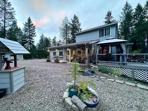 221 Many Lakes Drive, Kalispell, MT 59901