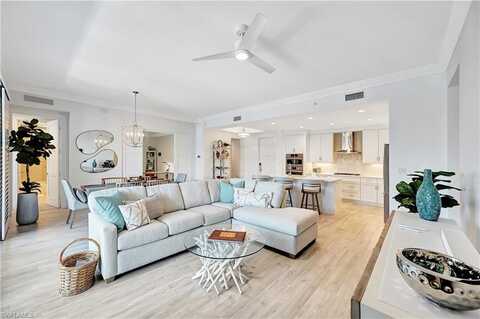 1135 3rd, NAPLES, FL 34102