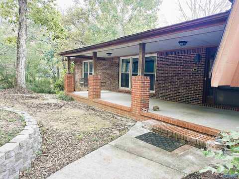 1975 Pine Lake Drive NW, Arab, AL 35016