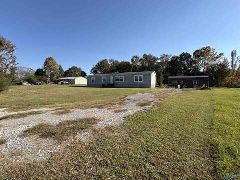 138 County Road 228, Trinity, AL 35673