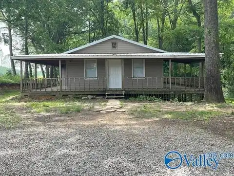 64 15th Street NW, Arab, AL 35016