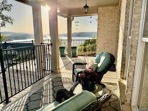 150 Ryan Drive, Guntersville, AL 35976