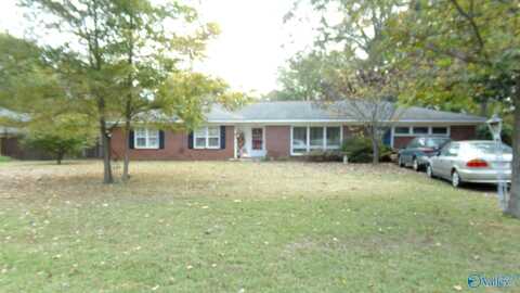 1720 Pennylane, Decatur, AL 35601