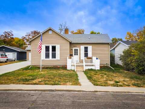 304 N 11th St, Norfolk, NE 68701