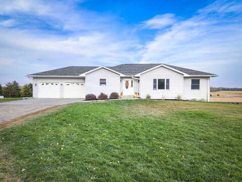 55478 836th Rd, Norfolk, NE 68701