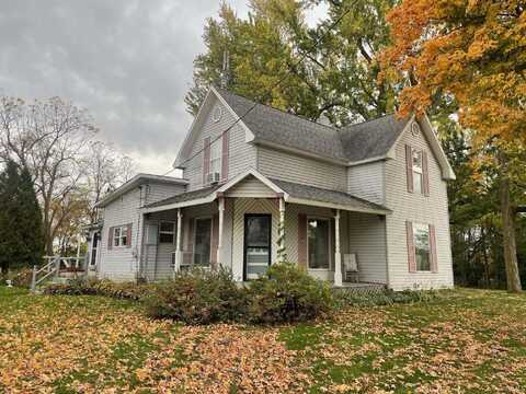 4940 Queen Road, Plymouth, IN 46563