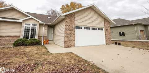 720 Pebblestone LN, Garner, IA 50438