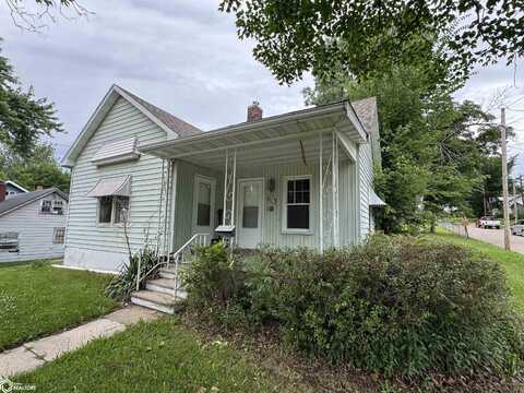 613 W Maple Street, Centerville, IA 52544