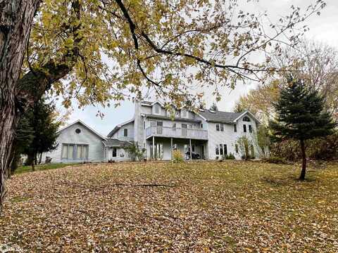 900 French Street, Fairfield, IA 52556