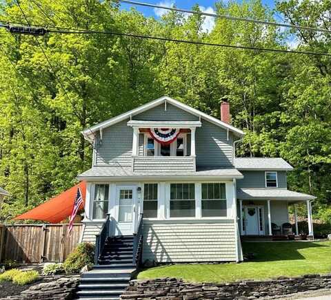 70 W School St, Galeton, PA 16922