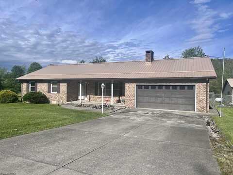 6921 Parsons Road, Montrose, WV 26283