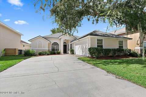 2907 MAJESTIC OAKS Lane, Green Cove Springs, FL 32043