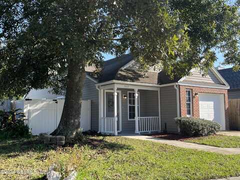 563 STAFFORDSHIRE Drive E, Jacksonville, FL 32225