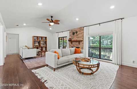 12162 TRAVERTINE Trail, Jacksonville, FL 32223