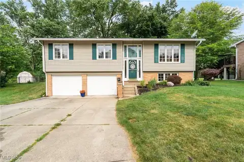 1353 Willoway Avenue SE, North Canton, OH 44720