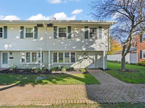 15 Meadowlawn Drive, Mentor, OH 44060