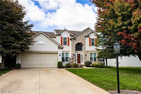 9220 Victoria Lane, North Ridgeville, OH 44039