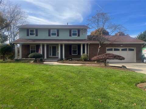 1425 Saxony Circle, Canton, OH 44708