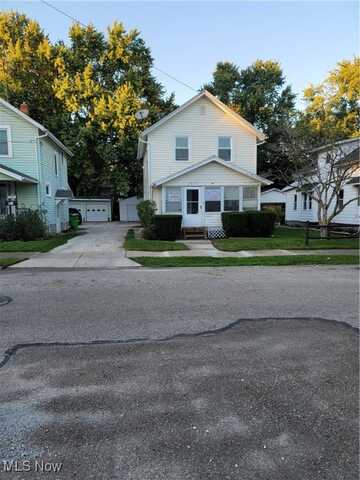 1037 Liberty Avenue, Barberton, OH 44203