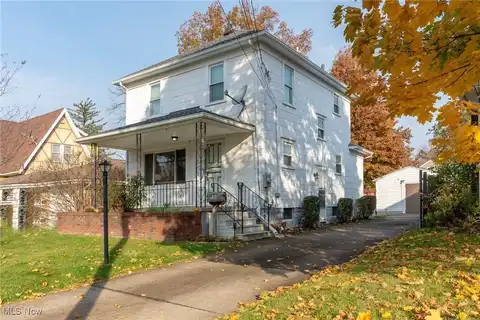 213 Jennings Avenue, Cuyahoga Falls, OH 44221