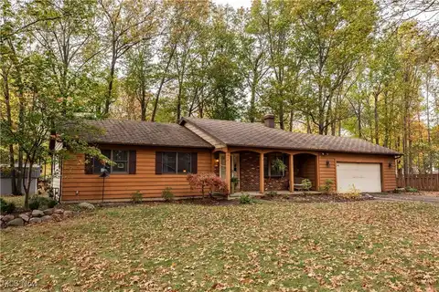 146 Fredericksburg Drive, Avon Lake, OH 44012