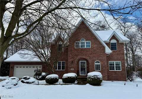 4400 Woodlake Trail, Wooster, OH 44691