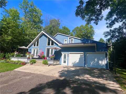 3493 E Buckhorn Drive, Millersburg, OH 44654