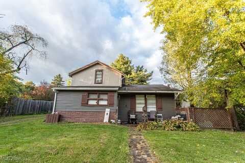 412 5th Street, Niles, OH 44446