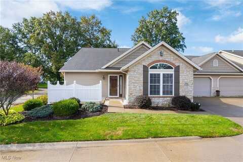 242 Heritage Point, Dalton, OH 44618