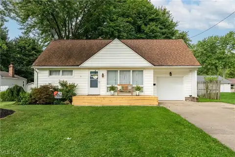 1417 Westfield Avenue SW, North Canton, OH 44720