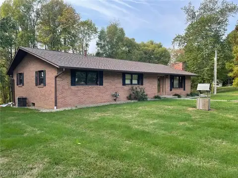 9335 Scenic Drive, Nashport, OH 43830