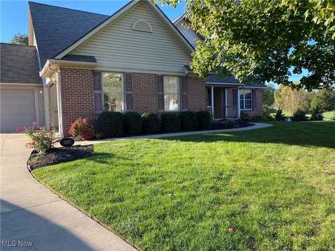 1887 Abbots Pond Circle NE, Canton, OH 44721