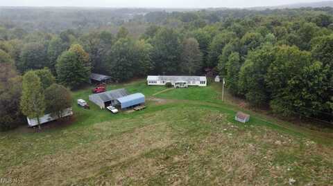 7845 Brockway Sharon Road, Burghill, OH 44404